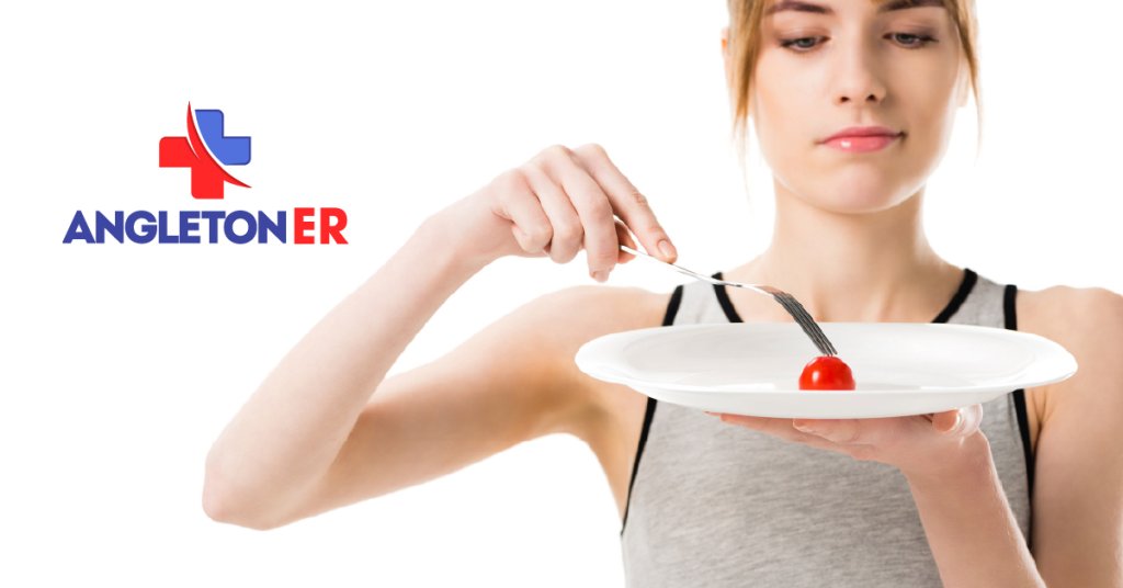 Dangerous Diets Can Send You to the ER 7 Dangerous Diets Can Send You to the ER